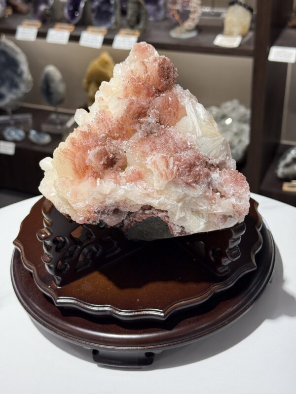 紅魚眼石共生沸石