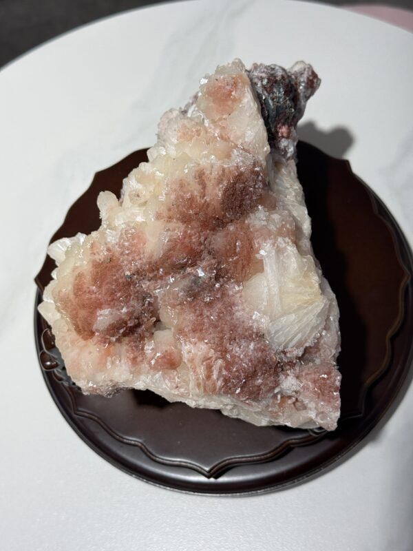 紅魚眼石共生沸石