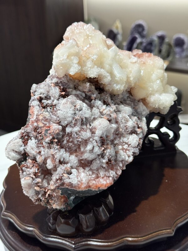 紅魚眼石共生沸石