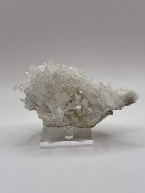 金口河石墨水晶