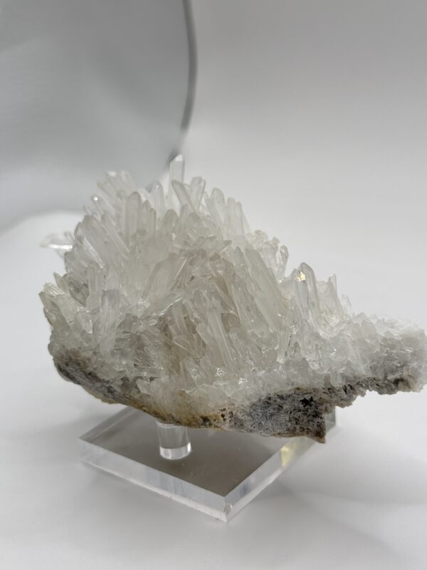 金口河石墨水晶